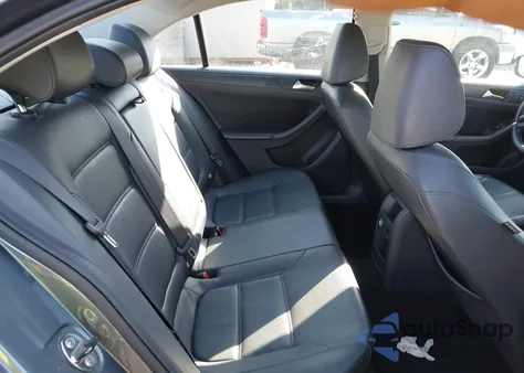 2014 Volkswagen Jetta 1.8T Se из США, поврежденный, VIN 3VWD17AJ9EM418881